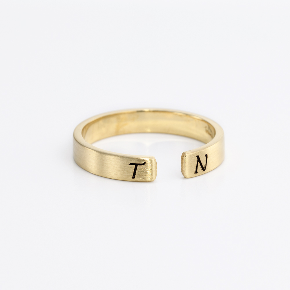 טבעת זהב פתוחה - חריטה אישית