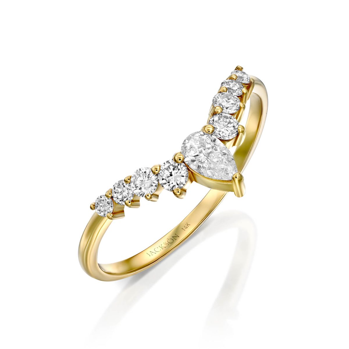 טבעת יהלומים - וי עם יהלום טיפה - זהב צהוב